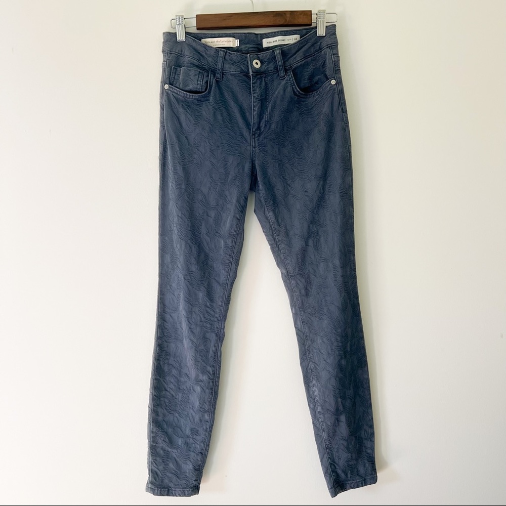 anthropologie pilcro | navy floral embossed pants size 28
